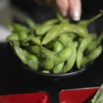 How to eat edamame deliciously? Boil vs frying pan