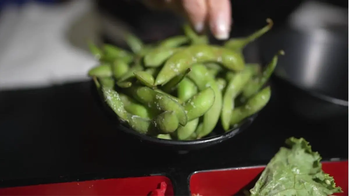 How to eat edamame deliciously? Boil vs frying pan